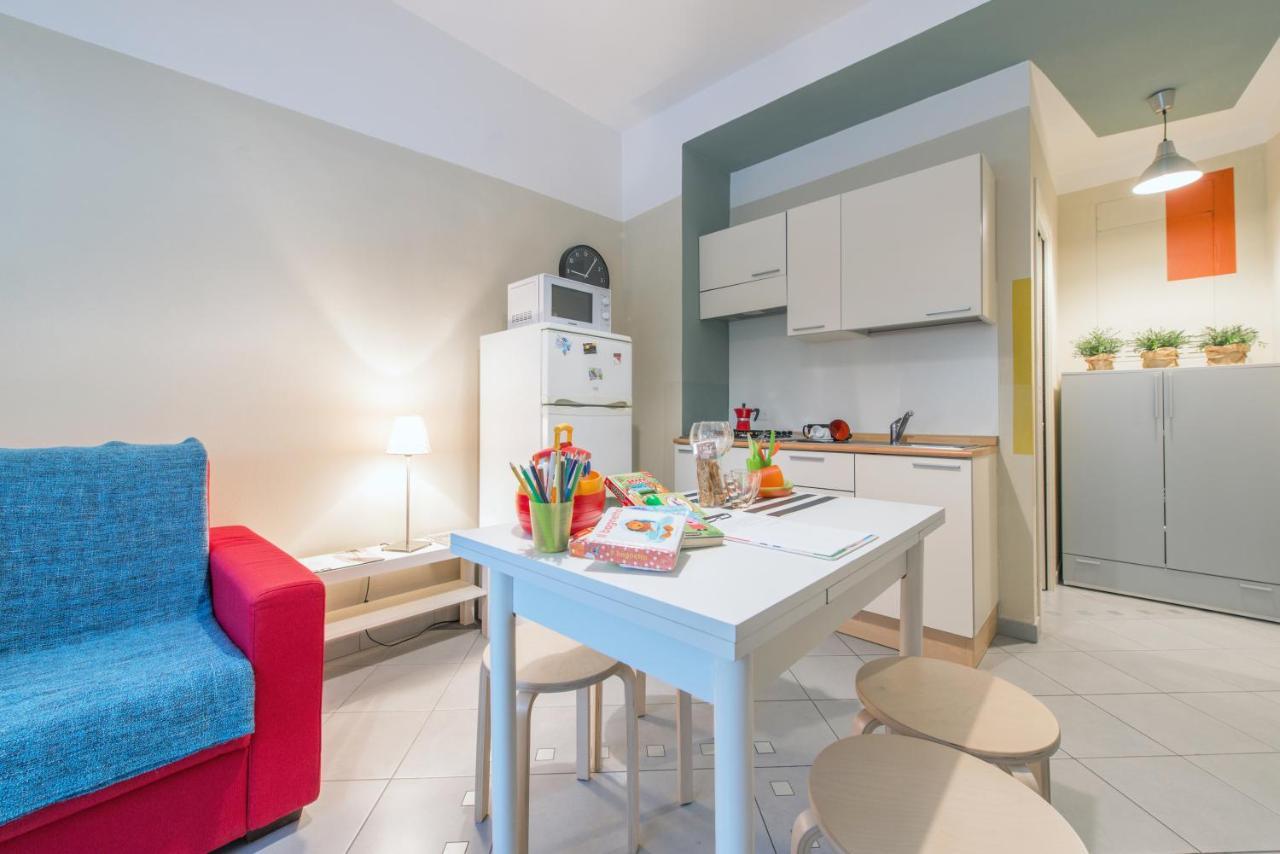 Babyaccommodation Family Sea & Box Пиетра Лигуре Екстериор снимка
